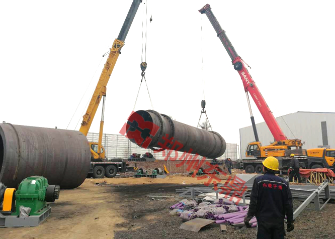 煤泥烘干机安装作业现场